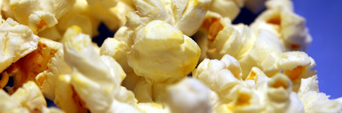 laura-prisc-selling-popcorn